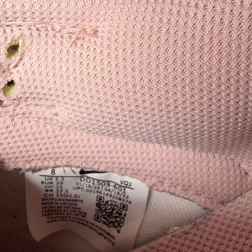Nike Dunk Low Pink Oxford - Picture 7 of 8